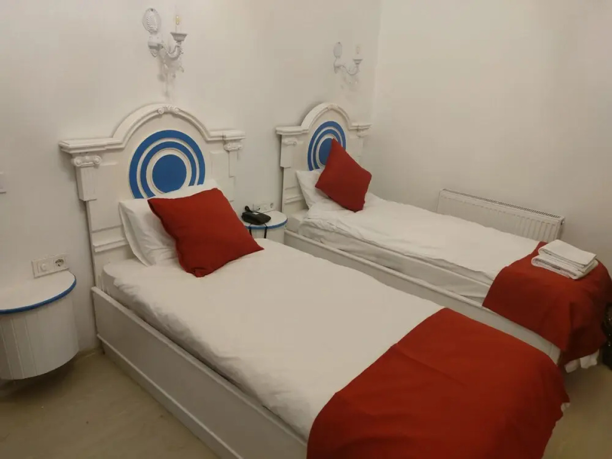 Отель Büyükada Mavi Palas