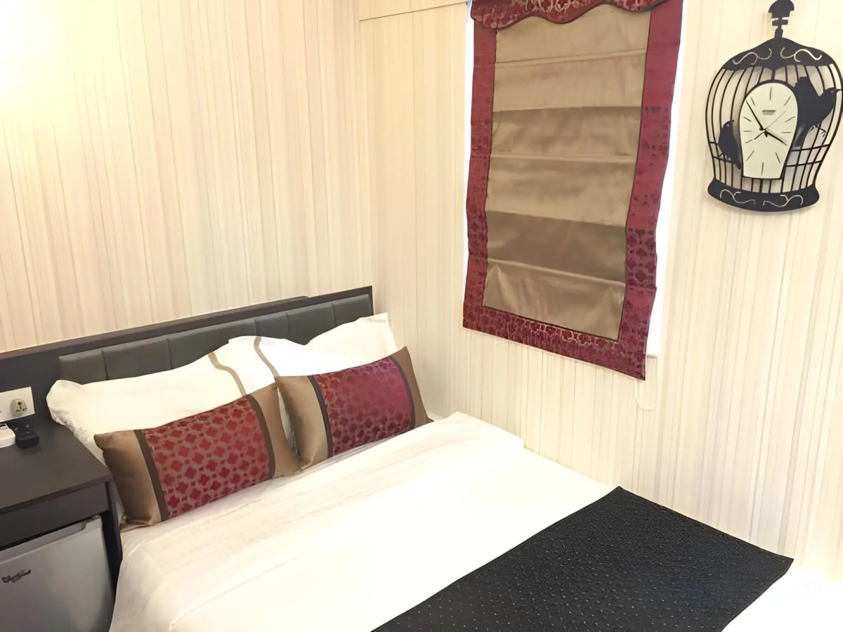 Seasons Hotel - Tsim sha tsui