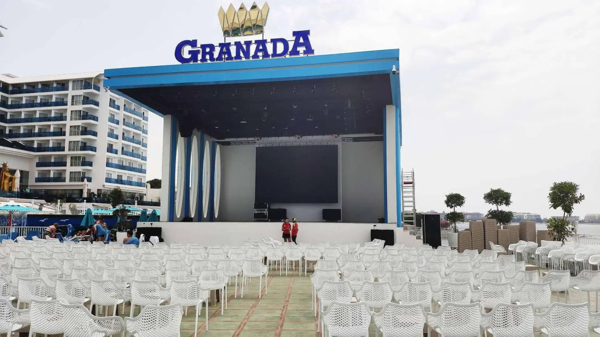 Granada Luxury Beach 