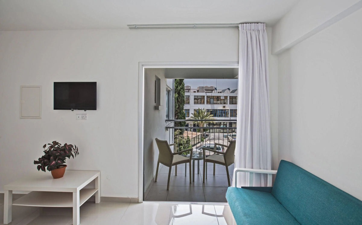 Tsokkos Holiday Hotel Apartments