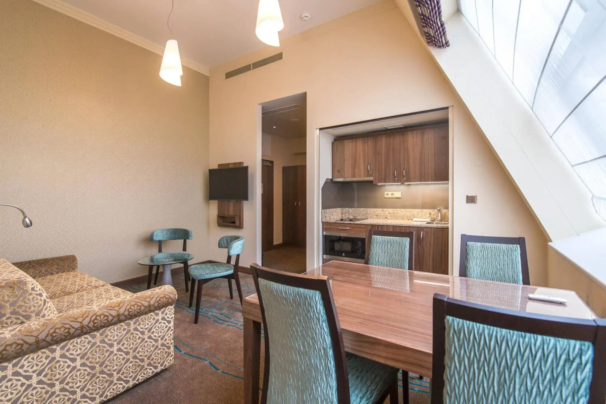 Merchant's Crown Suites and Spa