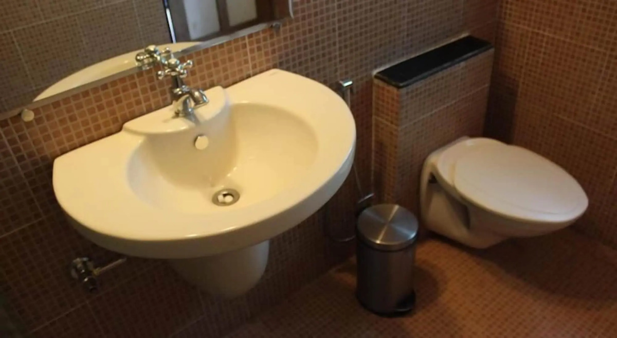 Mayflower Beach Resort