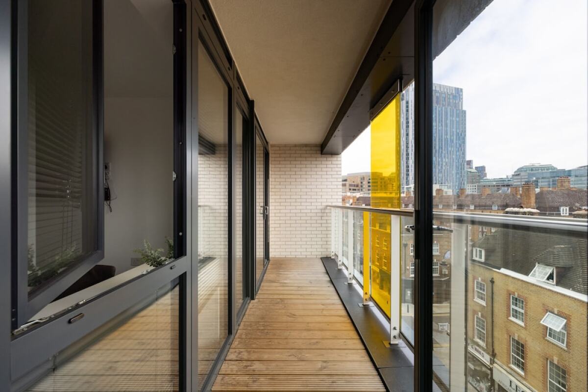 2 Bed Apartment in Shoreditch