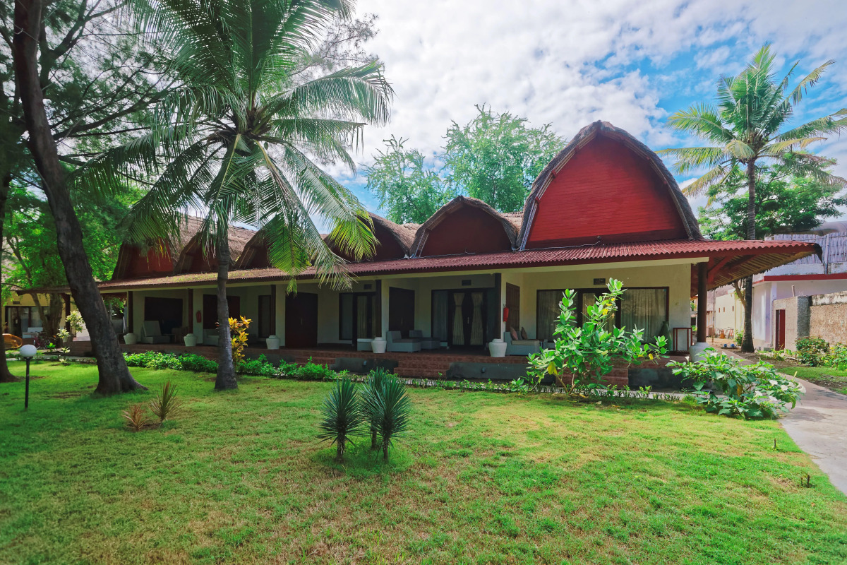 Jambuluwuk Oceano Resort Gili Trawangan