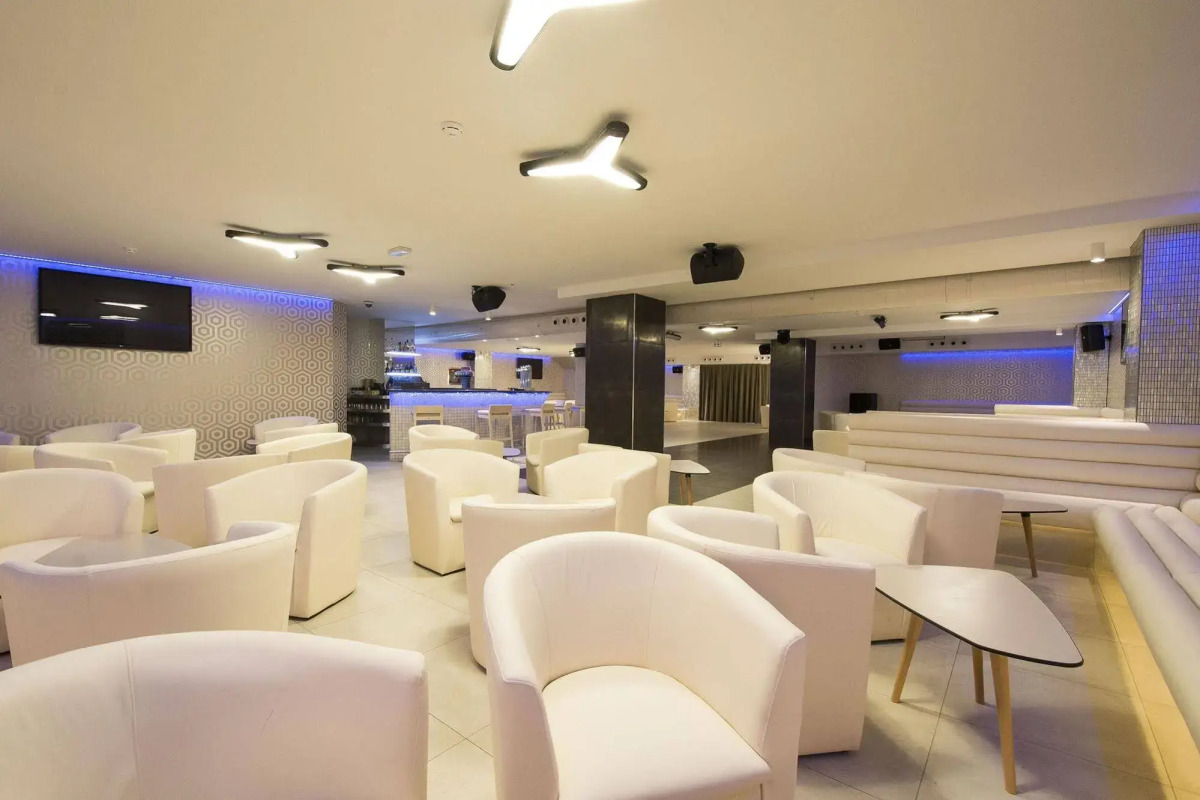 Apartamentos Estival Park