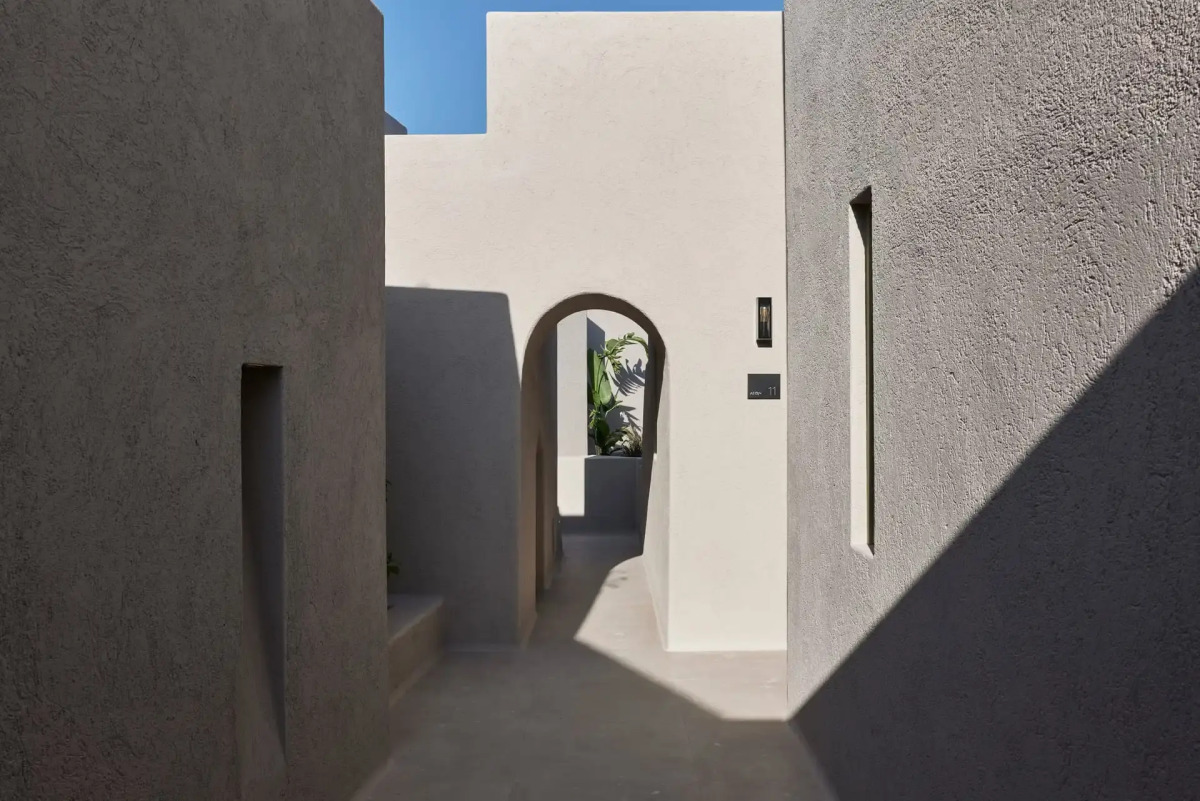 Aeon Suites - Adults Only