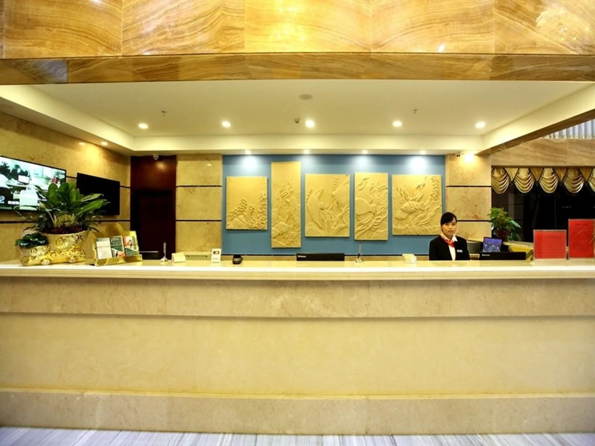 GreenTree Inn SanYa Jiyang Dist YaLongWan YingBin Ave Hotel