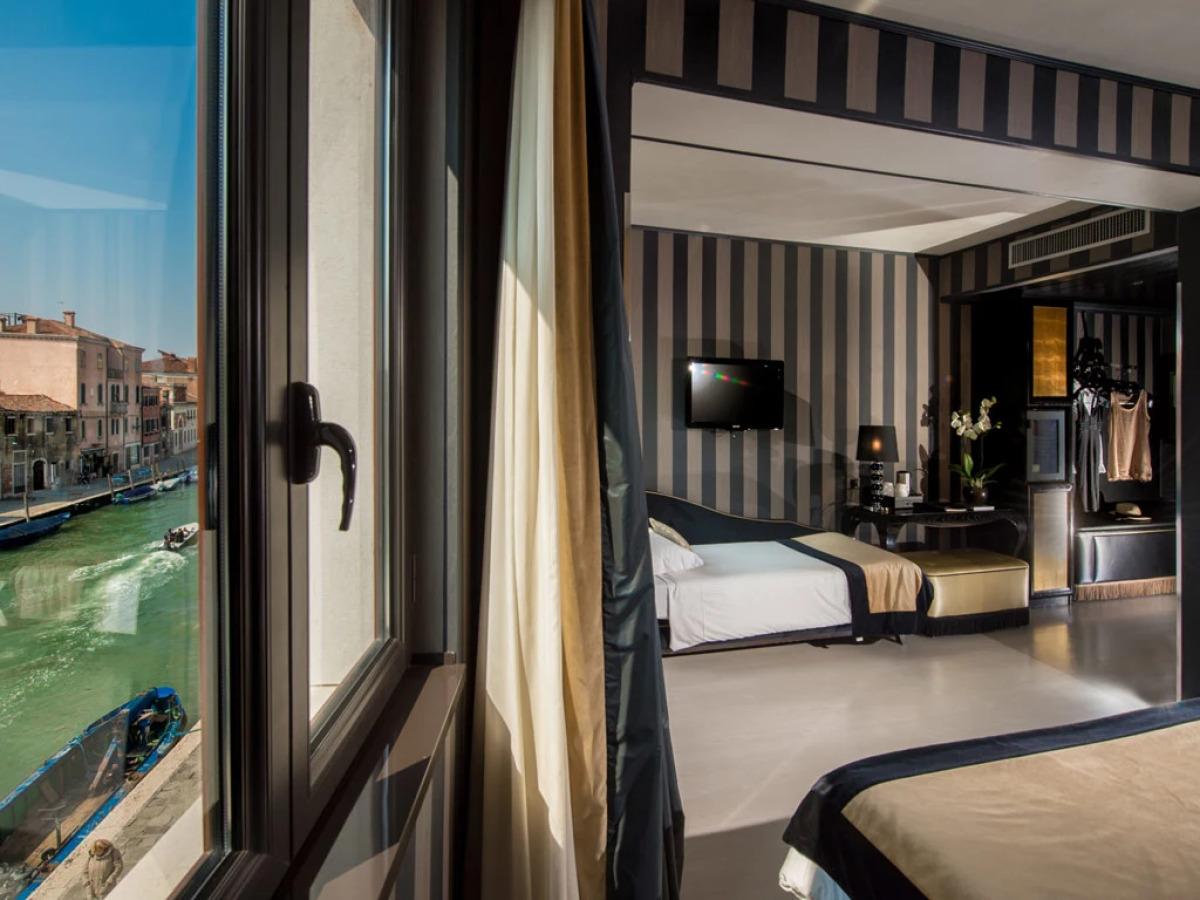 Carnival Palace Hotel