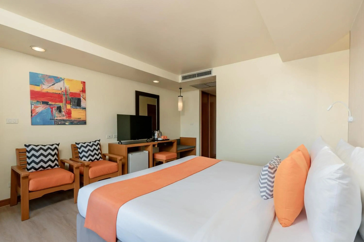 Sunshine Hotel And Residences