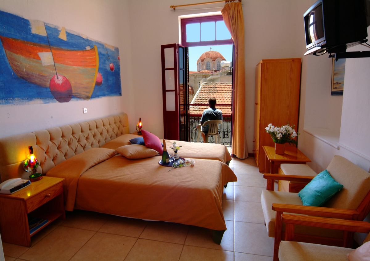 Kiniras Traditional Hotel & Restaurant