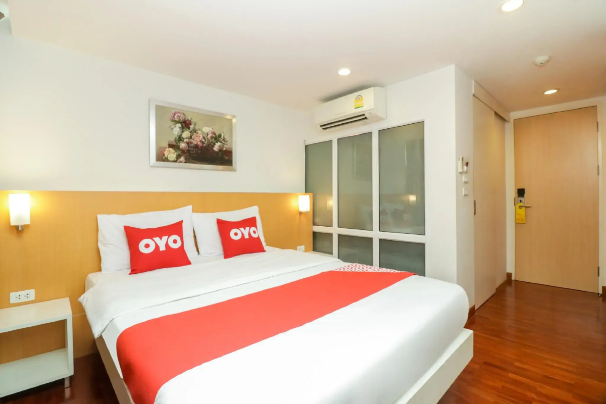 OYO 225 Premier Place Hotel