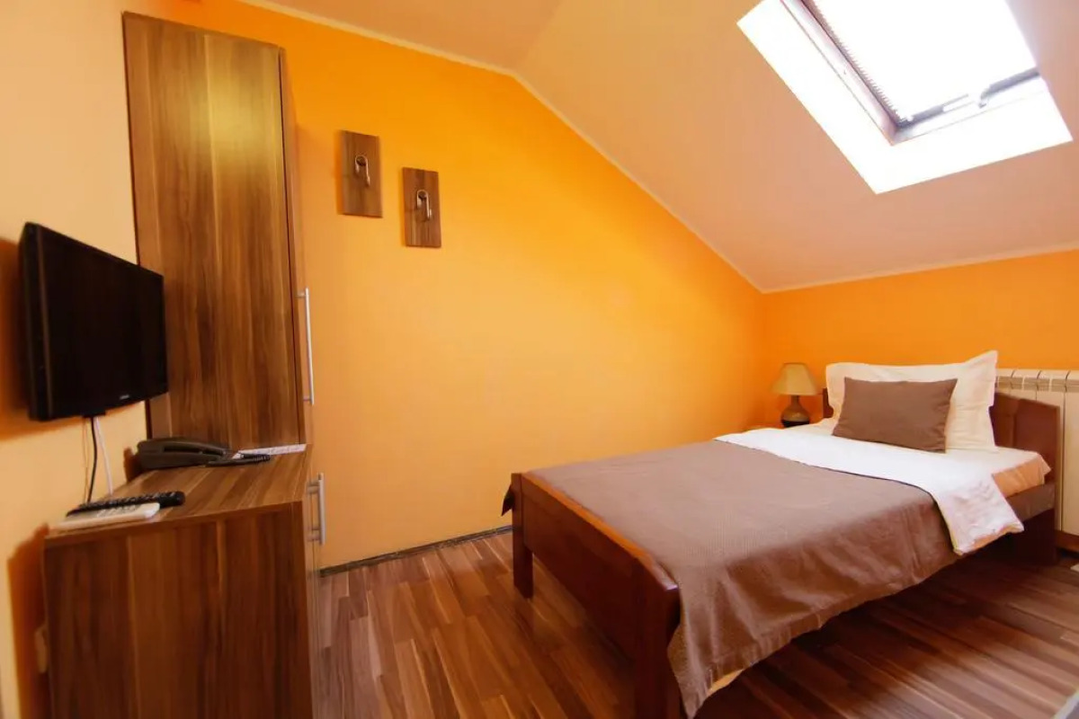 Rooms Konak Mikan