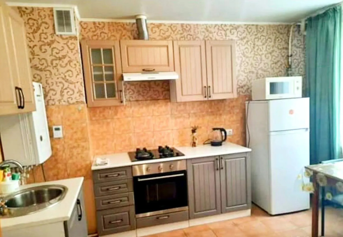 Уютная студия на улице Карпенко 2