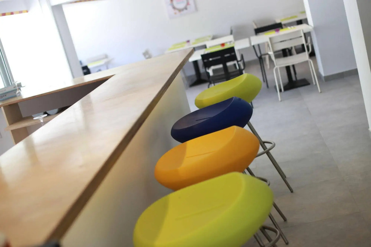 Sea Cleo Napa Hotel & Annex