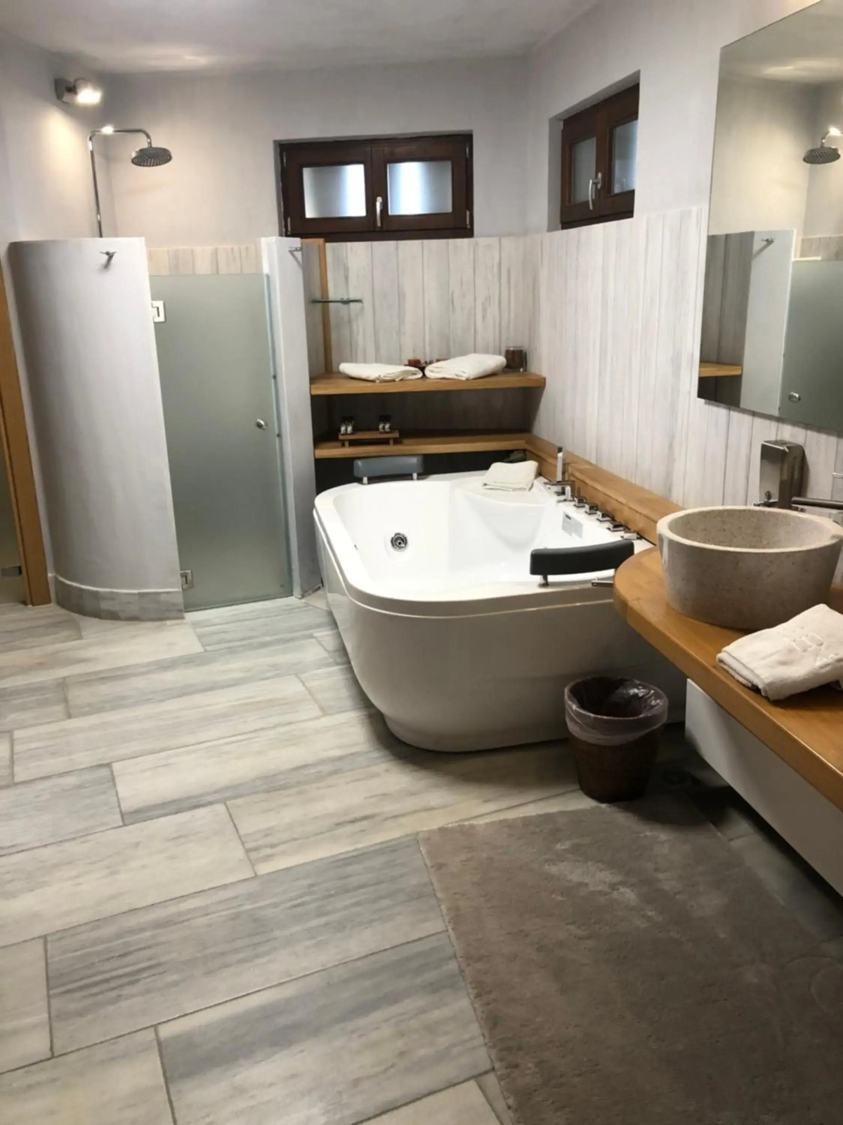 Valeni Boutique Hotel