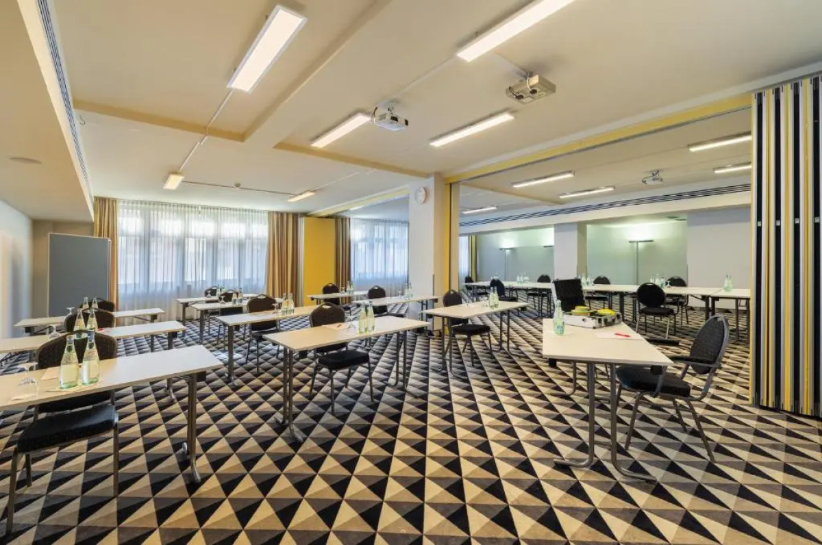 Premier Inn Köln City Mediapark