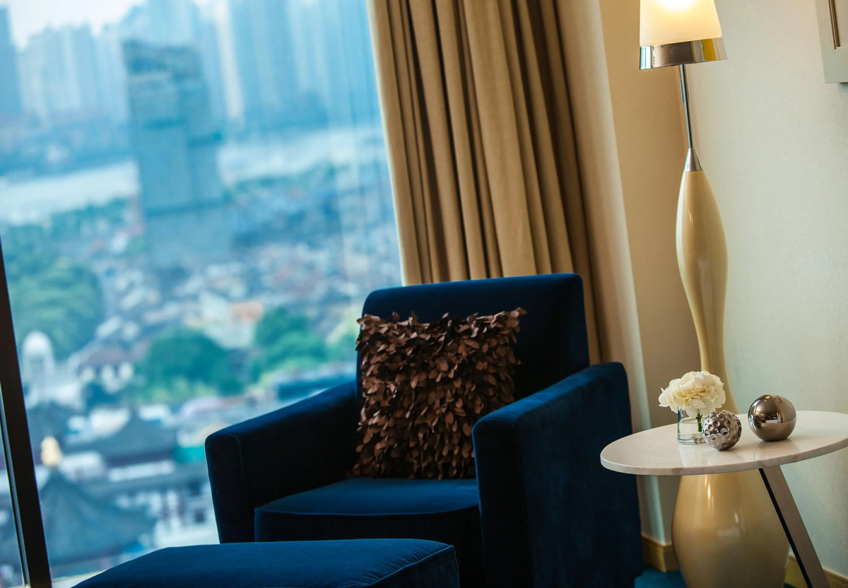 Отель Renaissance Shanghai Yu Garden