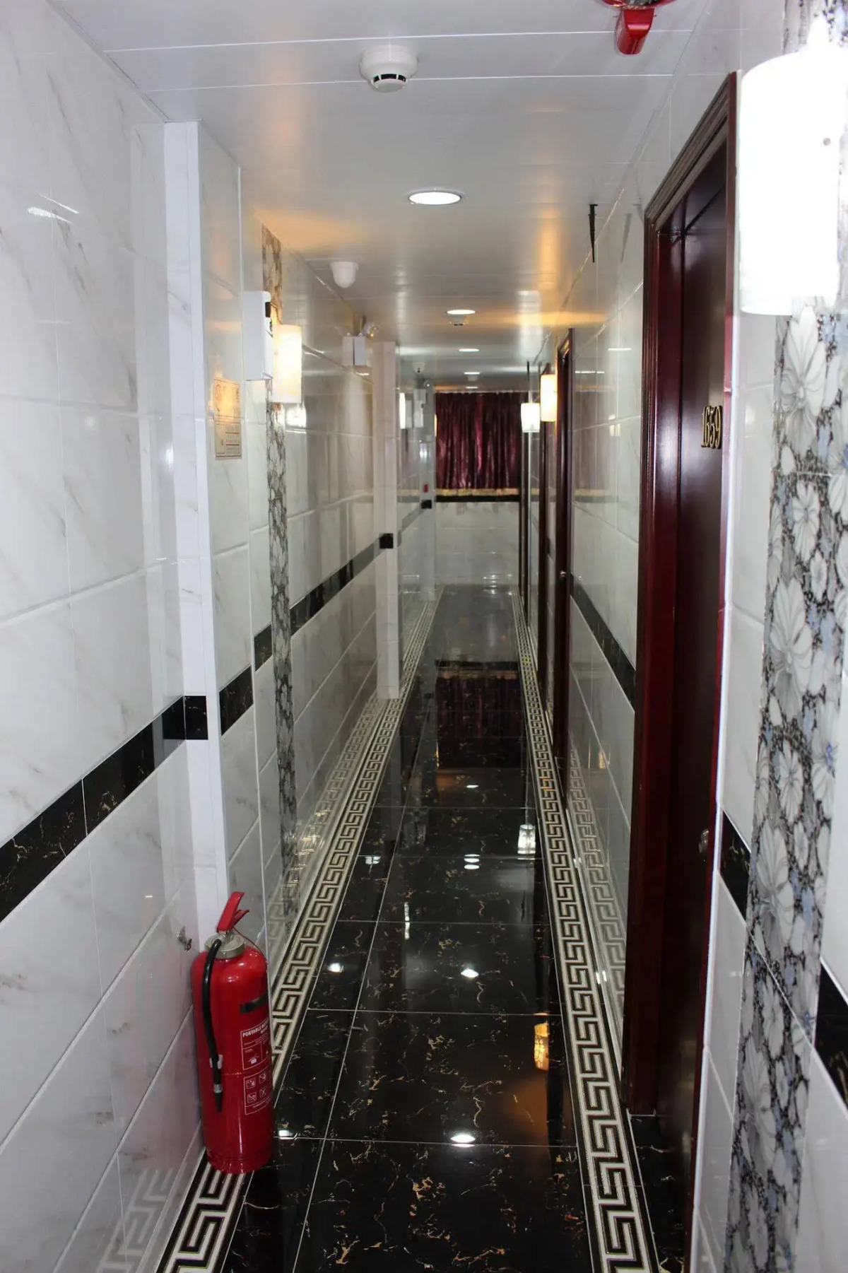 Hong Kong Premium Guest House - Premium Guesthouse Ltd