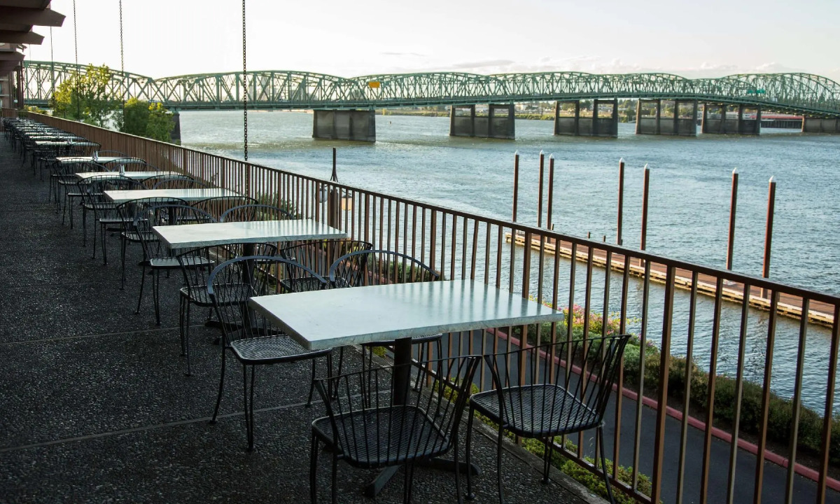 Holiday Inn Portland - Columbia Riverfront by IHG