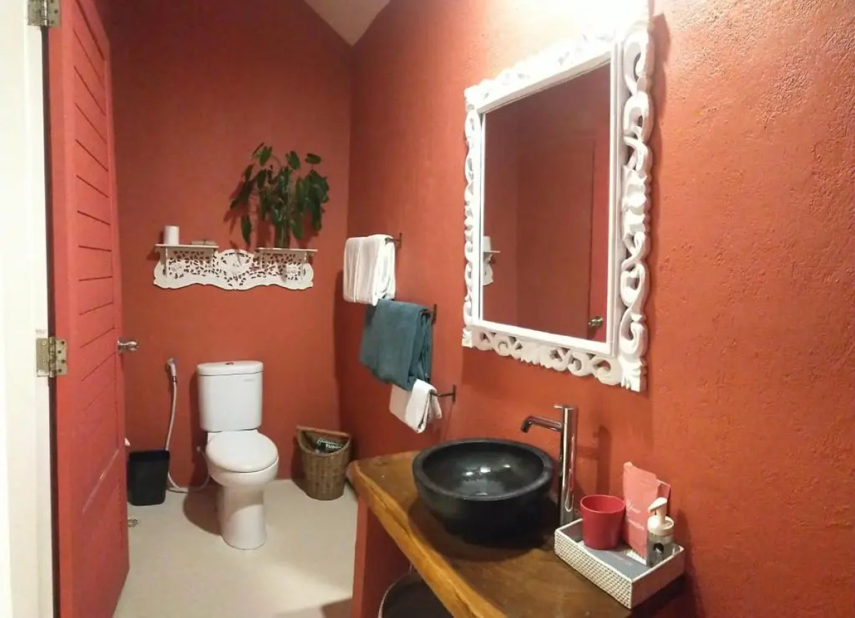 PinkCoco Uluwatu - Constant Surprises & for Cool Adults Only