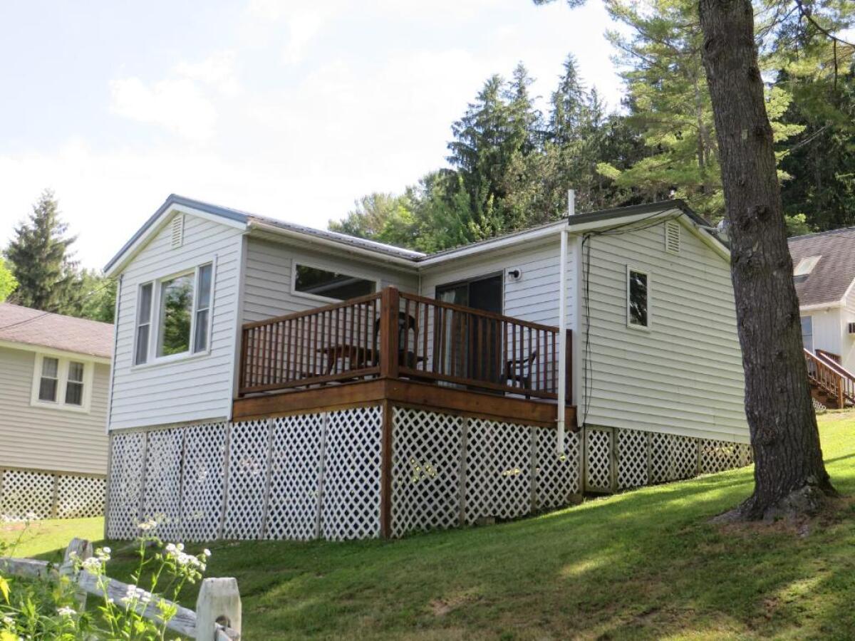 Bayside Inn & Marina