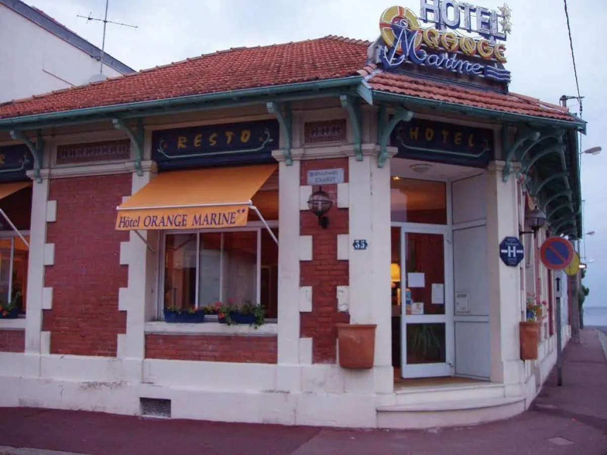 Hotel Orange Marine