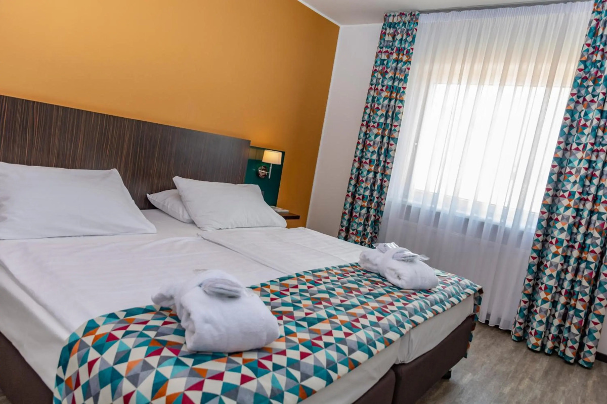 Trans World Hotel Donauwelle