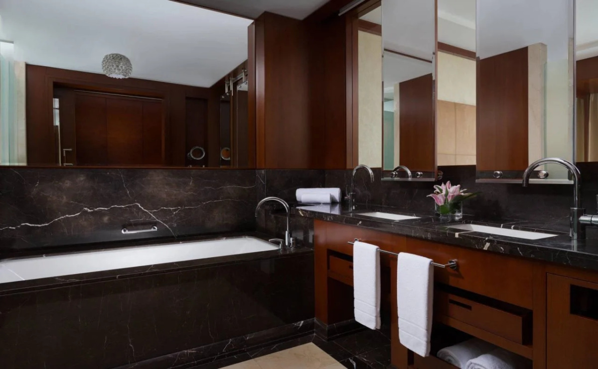 Отель The Ritz-carlton, Almaty