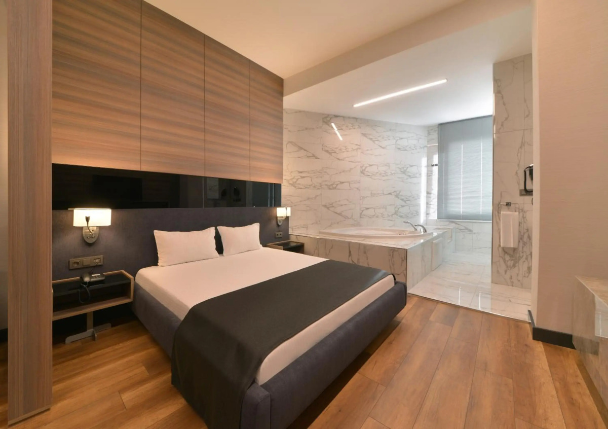 Nish Istanbul Suites & Hotel