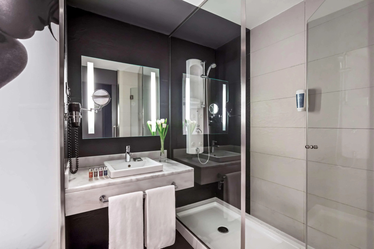 Отель Zentral Castellana Norte