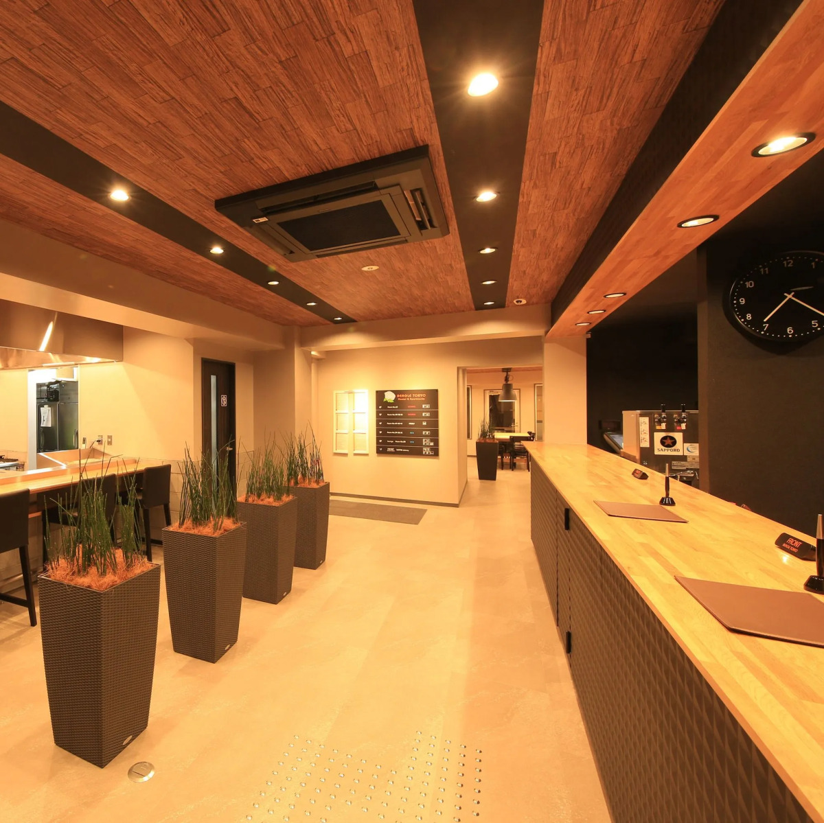 Beagle Tokyo Hostel and Apartments