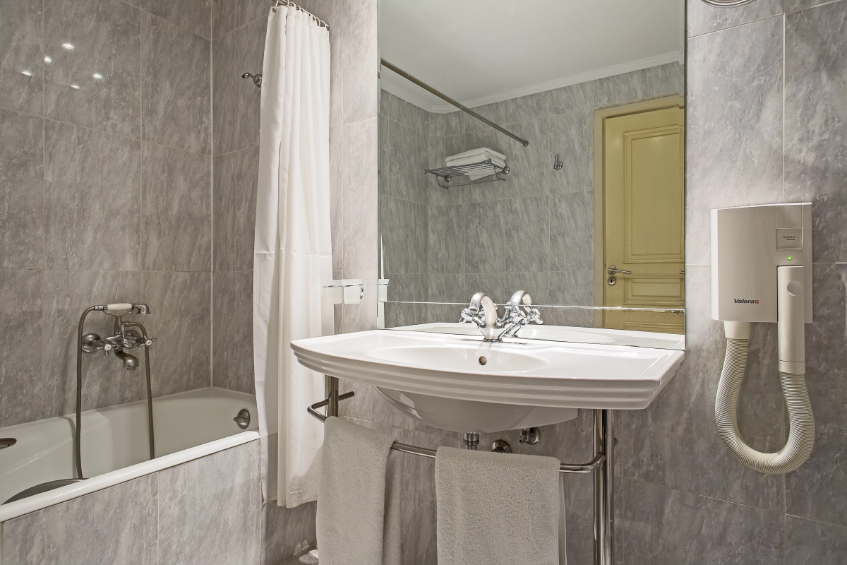 Отель Airotel Stratos Vassilikos