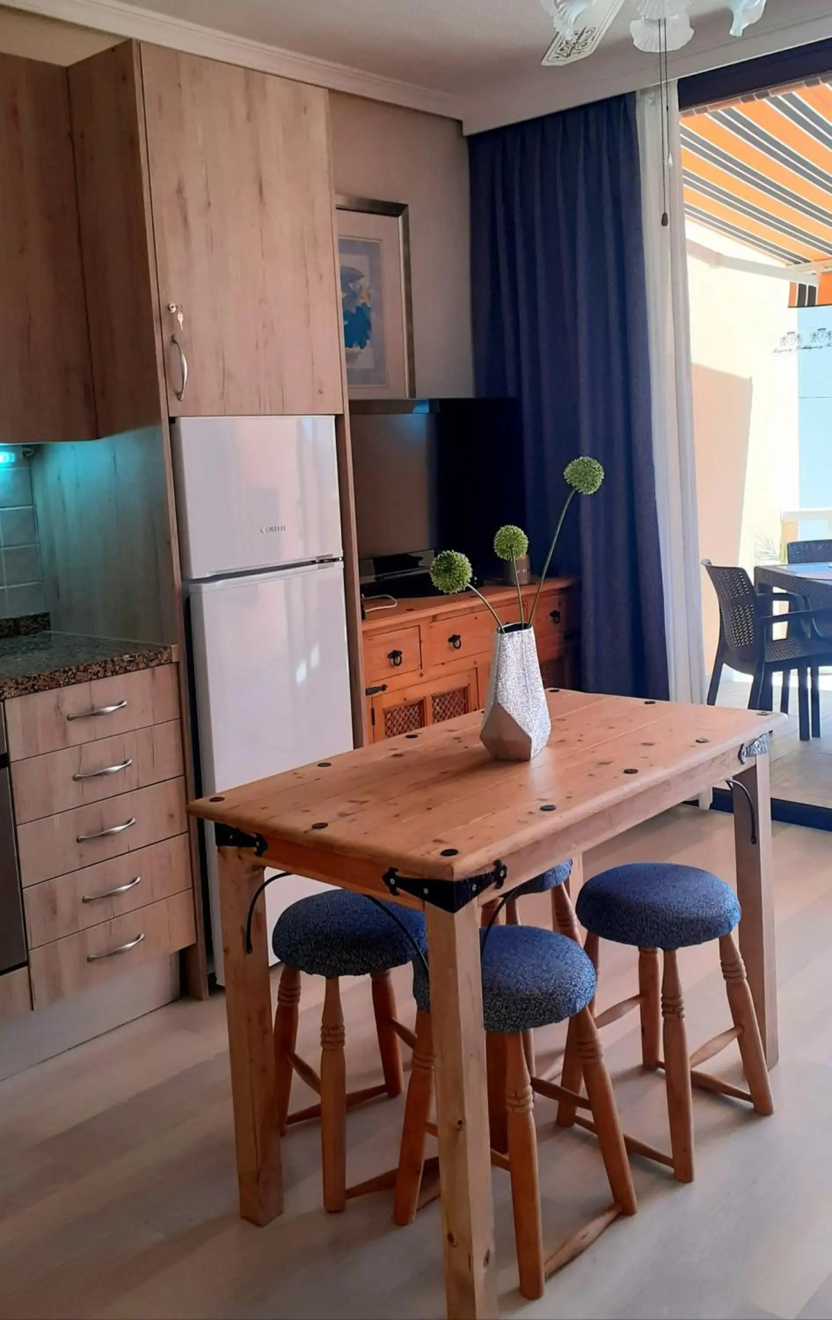 Paradise Court Aparthotel