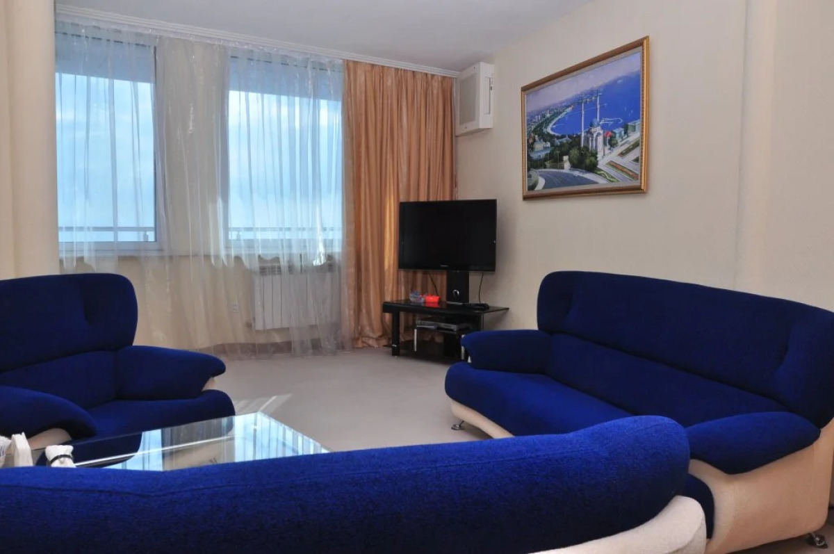 Отель «Яхт-клуб»