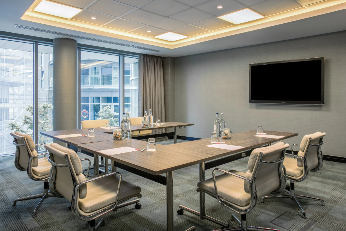 Crowne Plaza London - Battersea