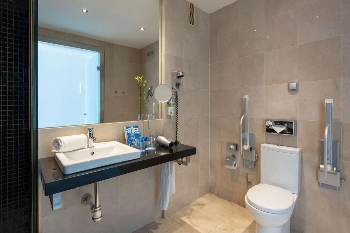 Hotel Cádiz Paseo del Mar Affiliated by Meliá