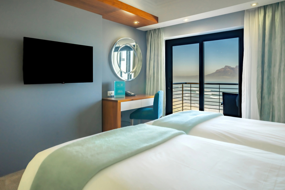 Blaauwberg Beach Hotel