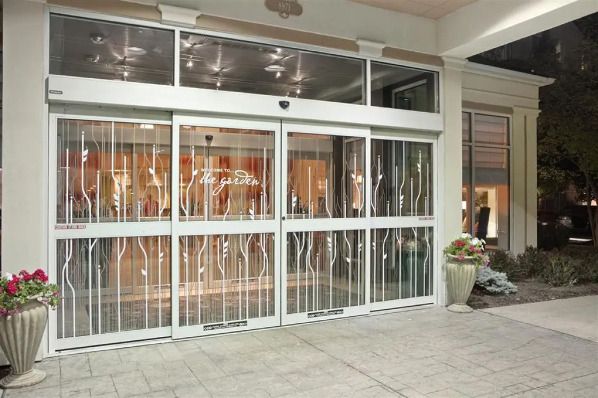 Hilton Garden Inn Queens/JFK Airport