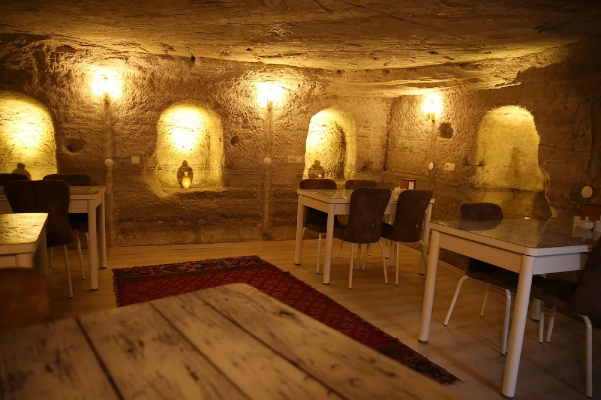 Unicorn Cave Hotel