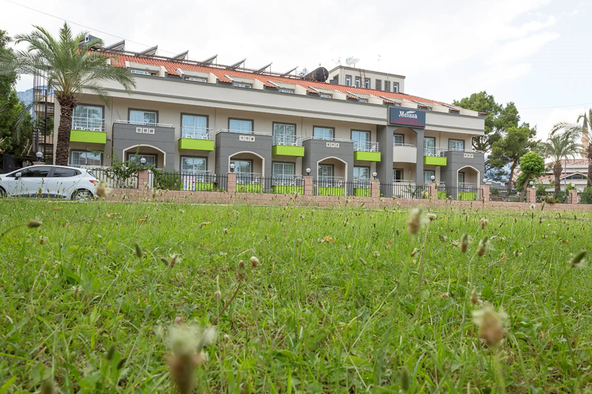 Отель Rich Melissa 