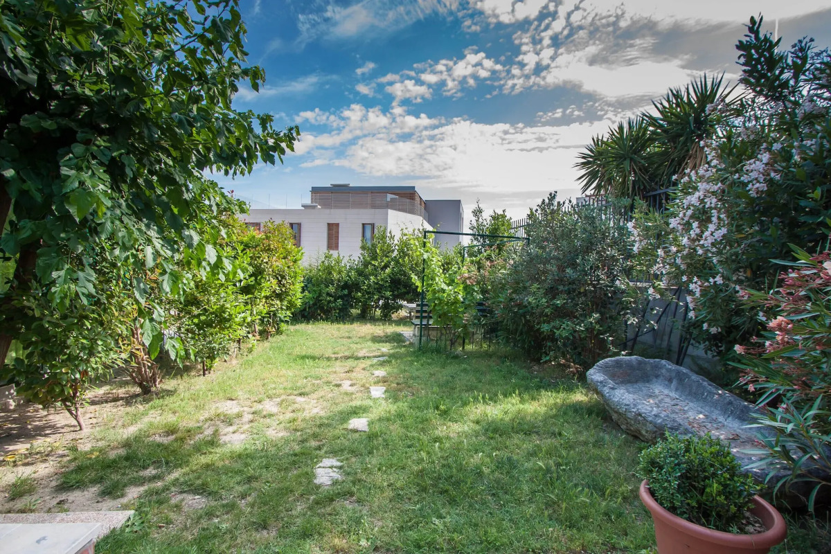 Garden Apartment Hotel Split