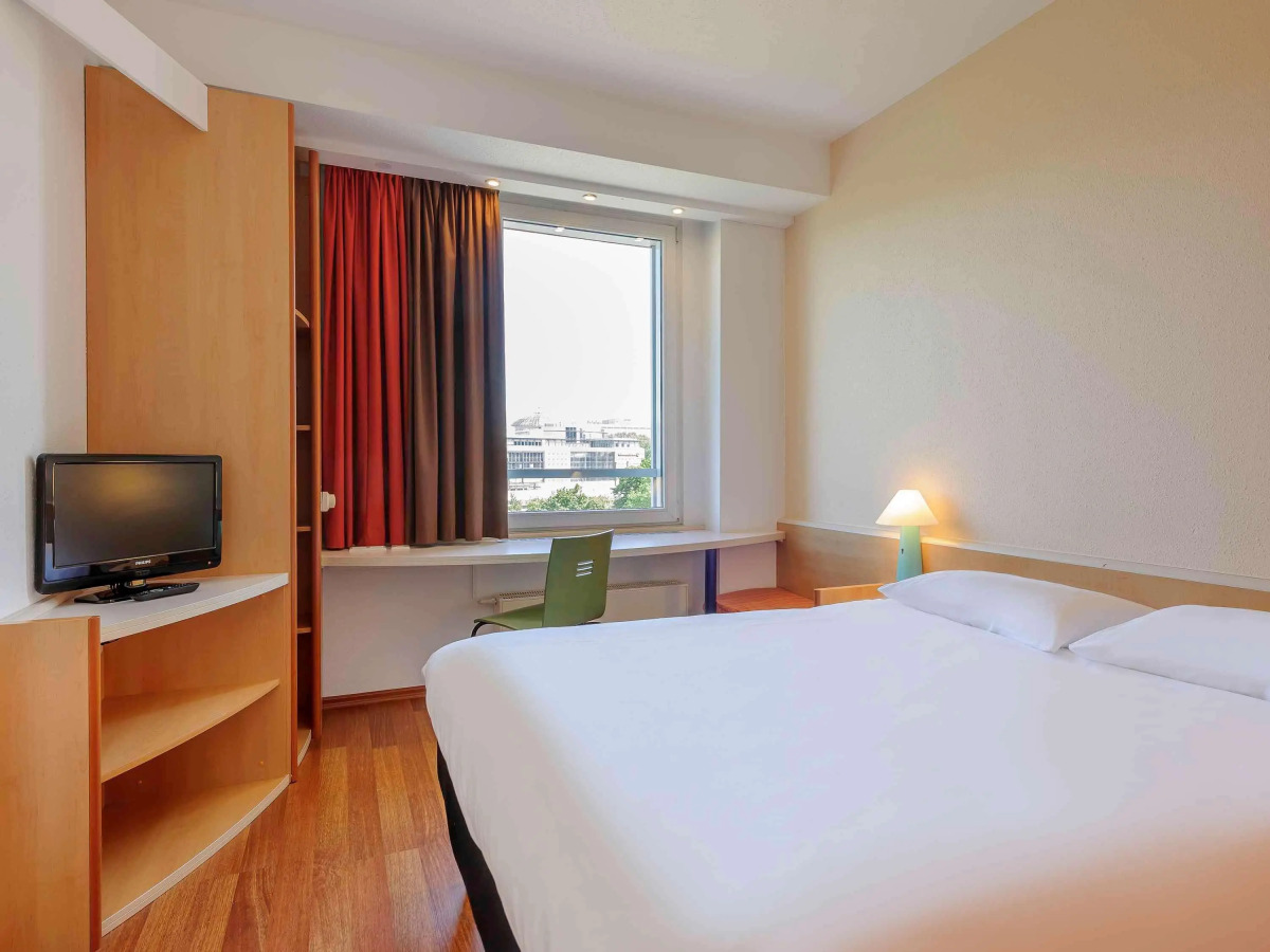 Me and All Hotel Berlin East Side, by Hyatt - NEW OPENING