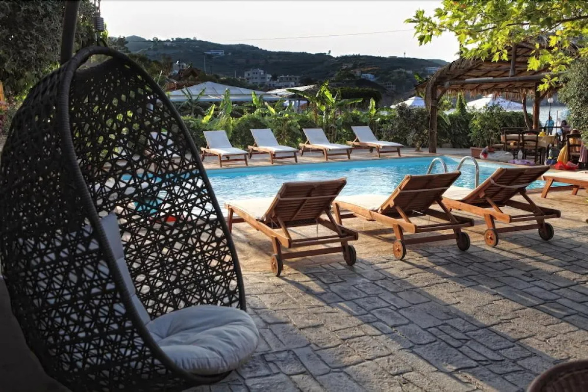 Niriides Beach Hotel