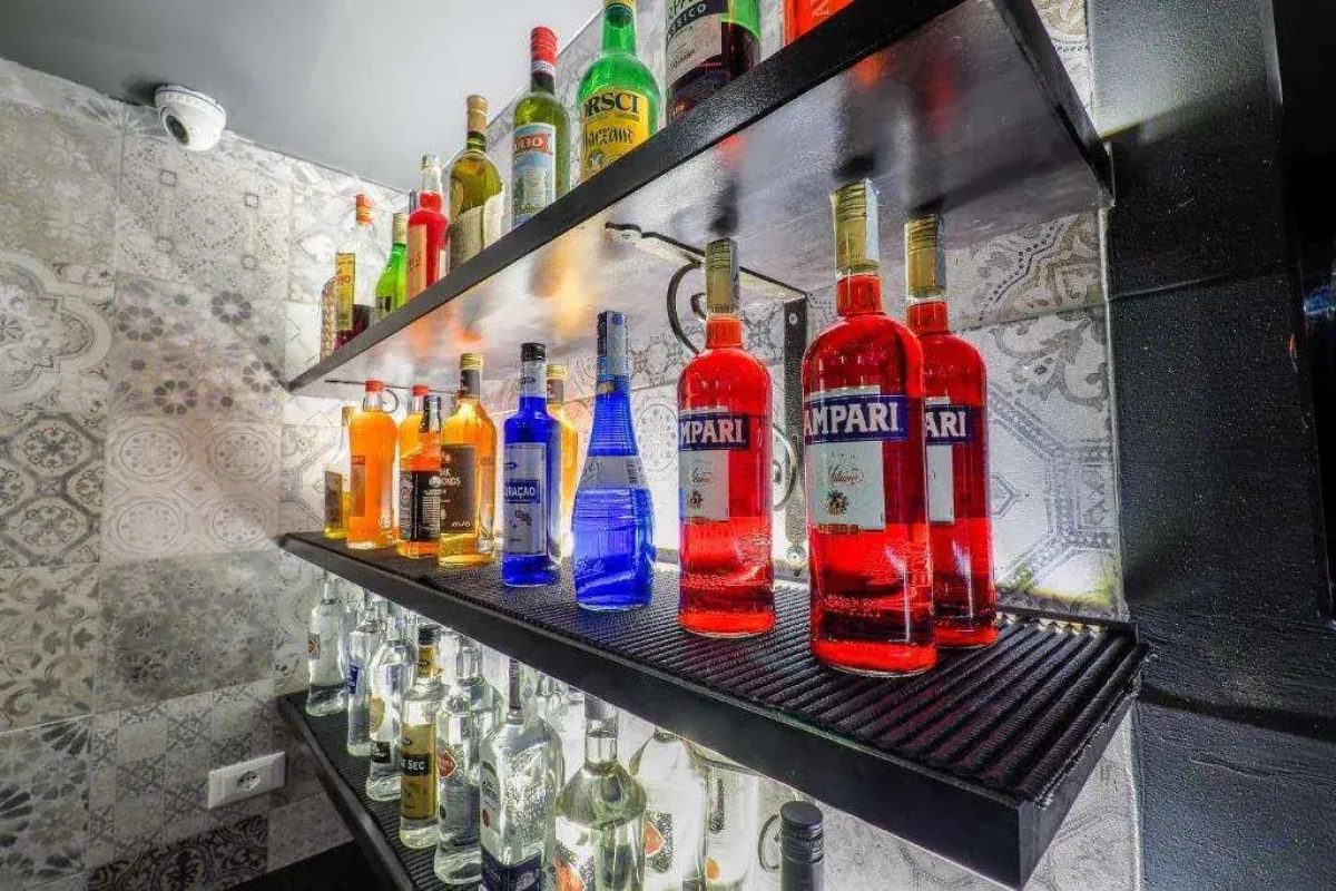 Alessandro Palace & Bar - Hostel