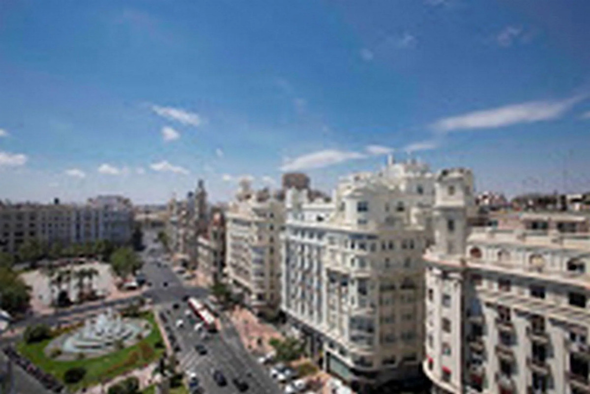 Casual Vintage Valencia Hotel