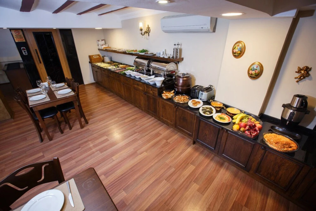 Otel Tahir Aga Konagi