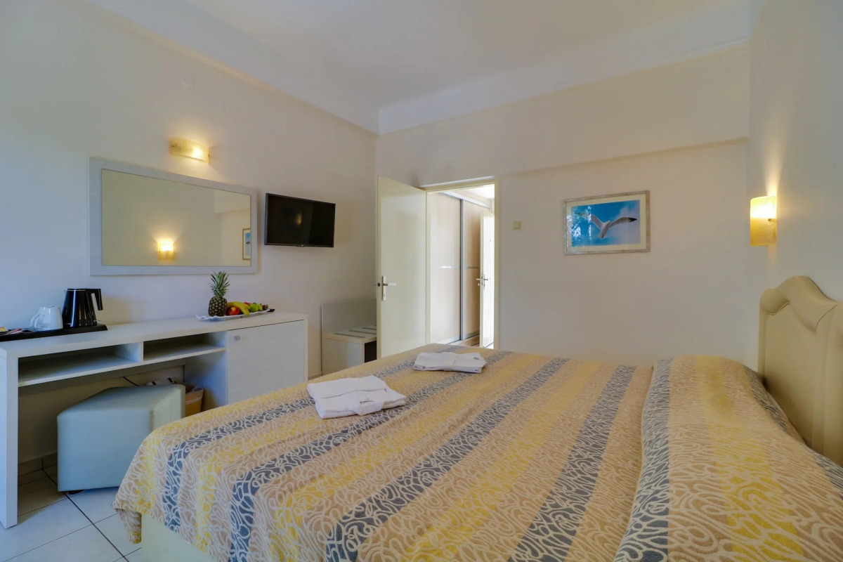 Отель Bomo Tosca Beach