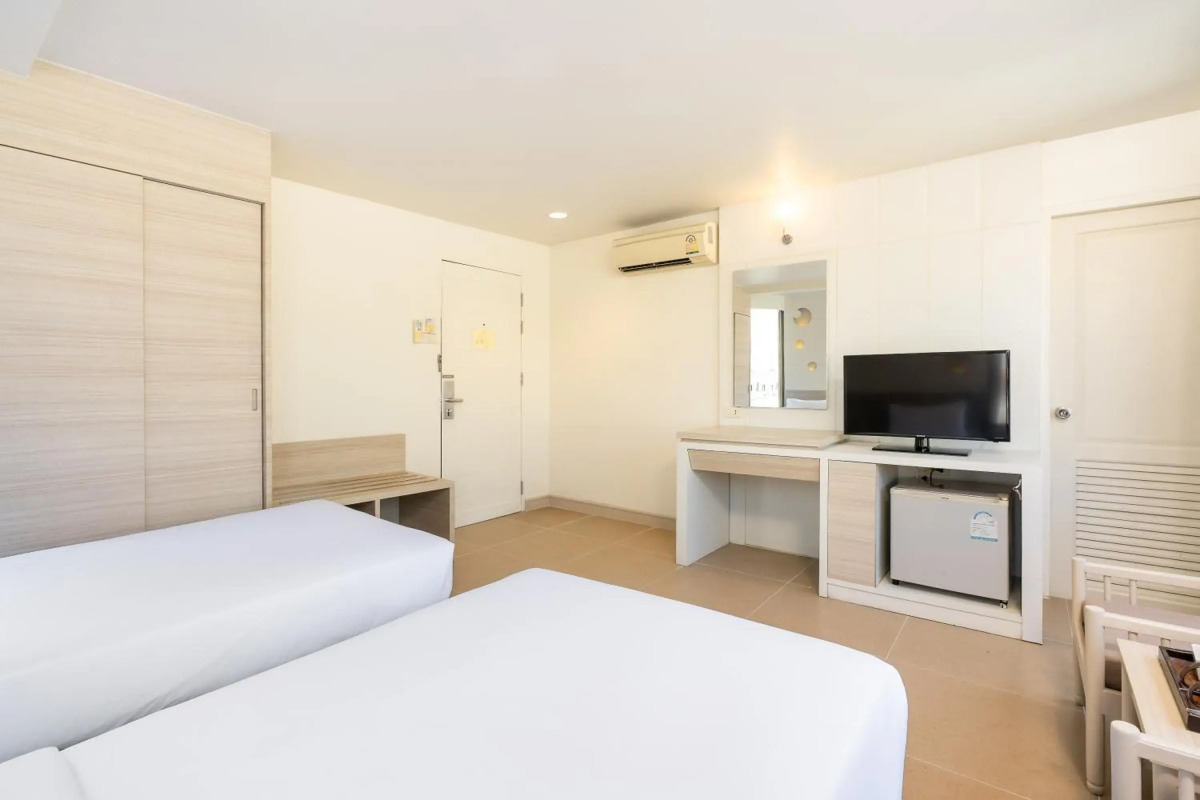 Sunshine Hotel And Residences