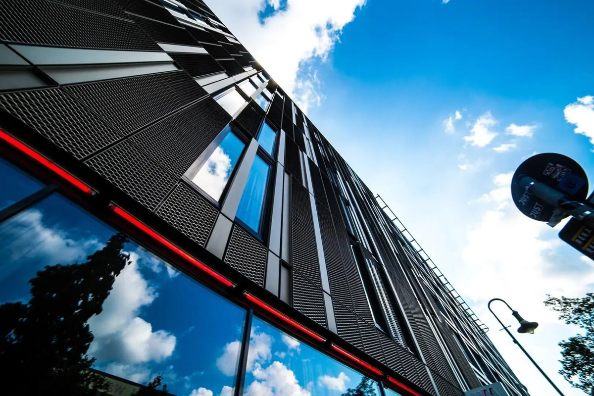 Numa Berlin Weinmeister