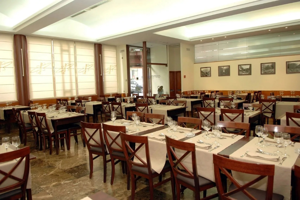 Hotel & Aparthotel Cosmos